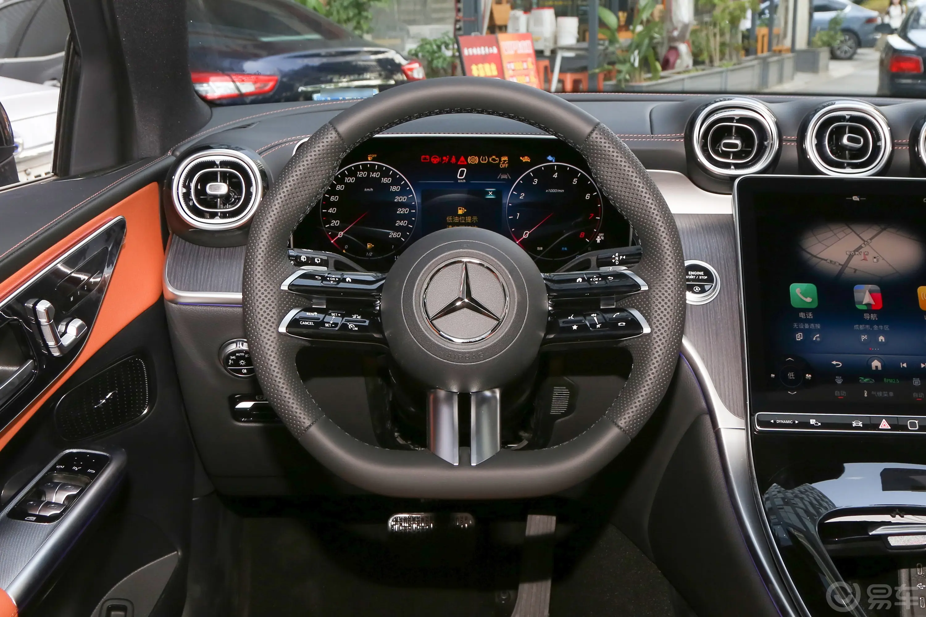 奔驰GLC改款 GLC 260 L 4MATIC 豪华型 5座方向盘