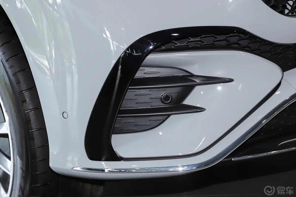 奔驰GLE改款 GLE 450 4MATIC 豪华型外观细节
