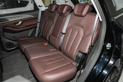 2025款 捷途X90 PLUS 超越版 1.6T 手动洋房PRO 7座空间
