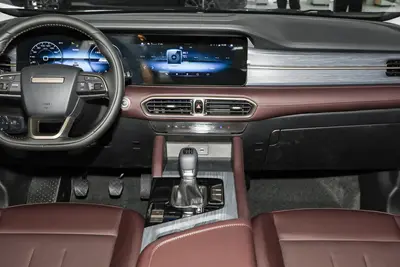 2025款 捷途X90 PLUS 超越版 1.6T 手动洋房PRO 7座内饰