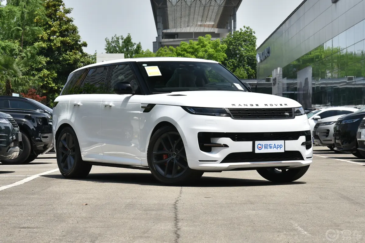 揽胜运动版3.0T Dynamic SE侧前45度车头向右水平