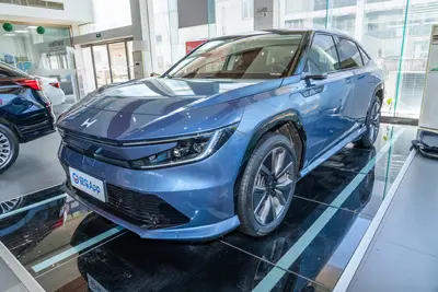 2025款 广汽本田P7 650km 后驱长续航Pro外观