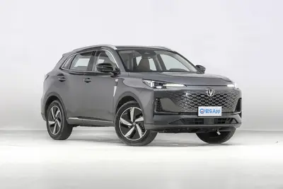 2025款 长安CS55PLUS 新蓝鲸 1.5T 500Bar尊贵型外观