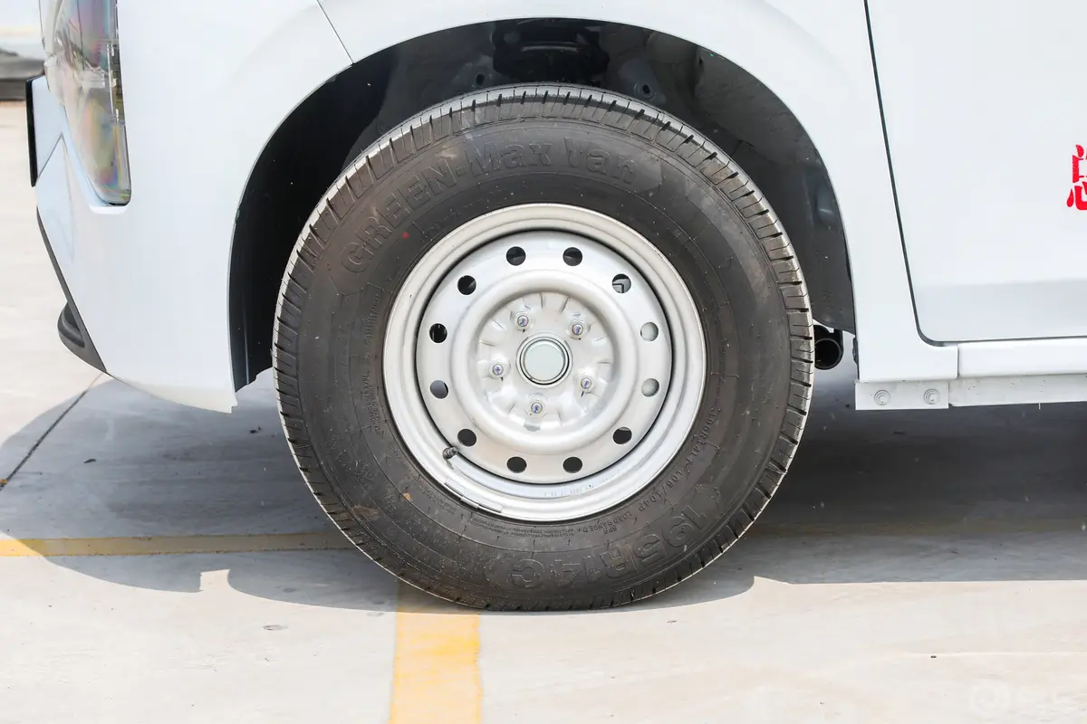 睿立达V5310km 标准版前轮毂造型