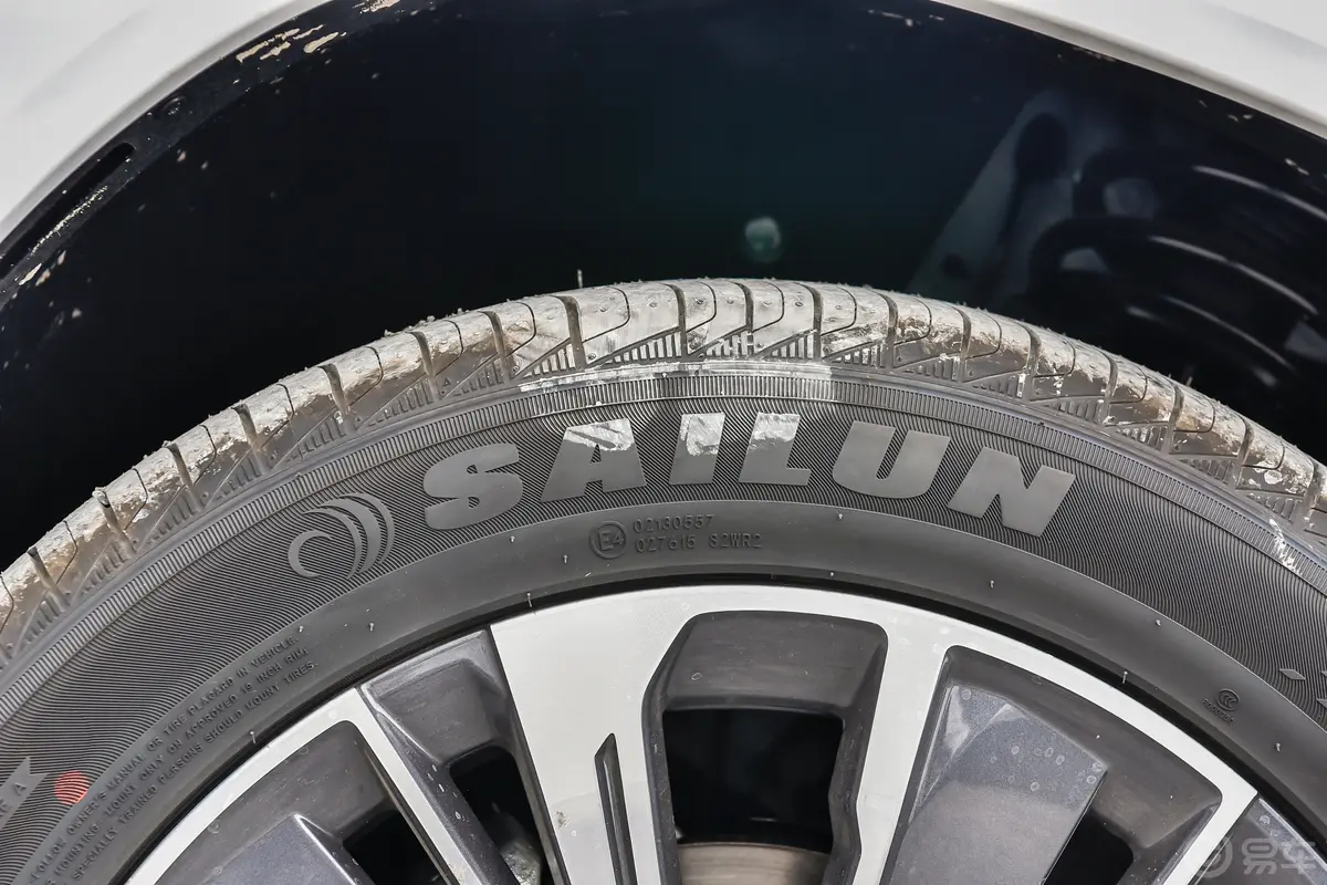 山海L91.5T 108km 精英版 7座前轮胎品牌