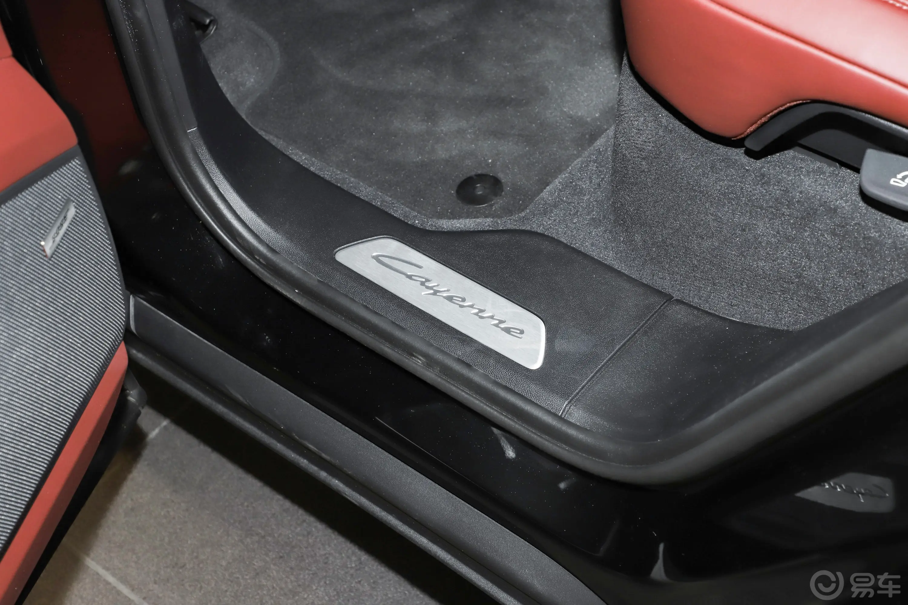 CayenneCayenne 3.0T 劲驰版后排空间