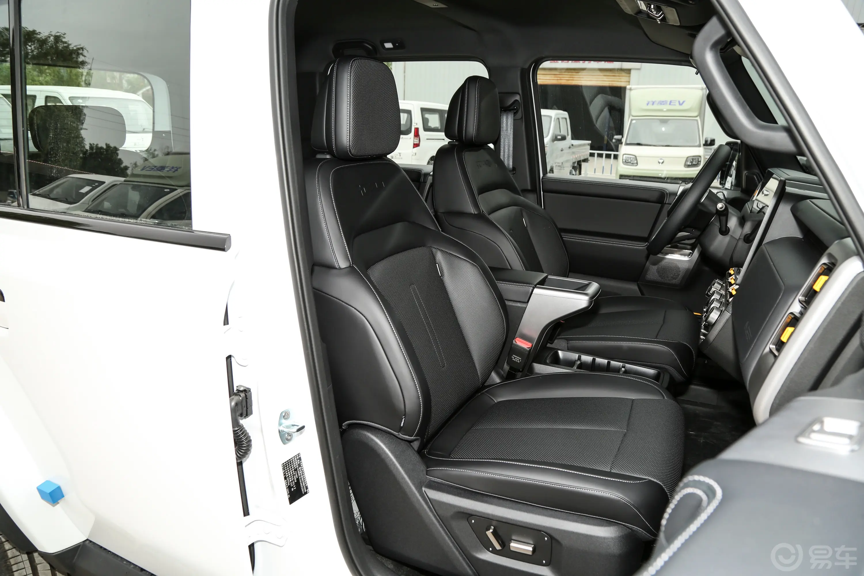iCAR V23550km 后驱智驾版副驾驶座椅