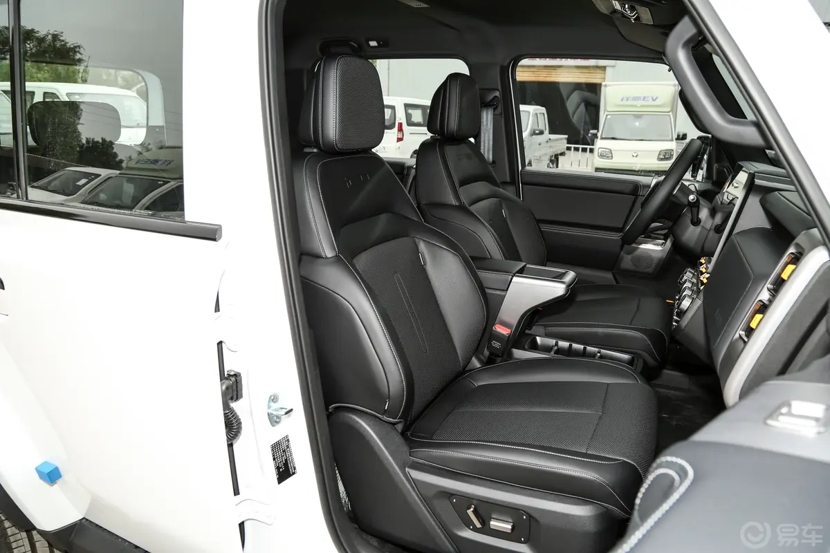 iCAR V23550km 后驱智驾版副驾驶座椅