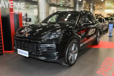 2026款 Cayenne Cayenne 3.0T 劲驰版外观