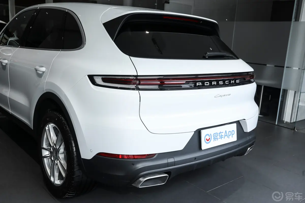CayenneCayenne 3.0T 逐梦版车尾特写