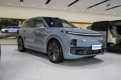 2025款 理想L8 Pro 智能焕新版外观