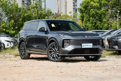 2025款 长安启源Q07 1.5L 215km 215尊荣型外观