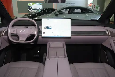 2024款 乐道L60 730km 后驱长续航版内饰