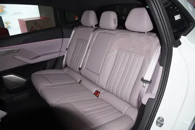 2024款 乐道L60 730km 后驱长续航版空间