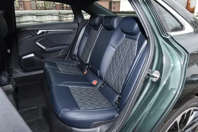 2025款 奥迪A3 改款 A3L Limousine 35 TFSI 飞驰尊享型+豪华臻选包空间