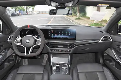 2025款 宝马3系 330Li 50周年限量版内饰