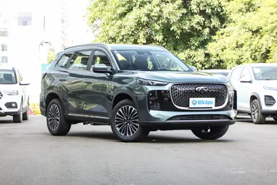 2025款 瑞虎8 PLUS C-DM 1.5T 116km 舒适型 7座外观