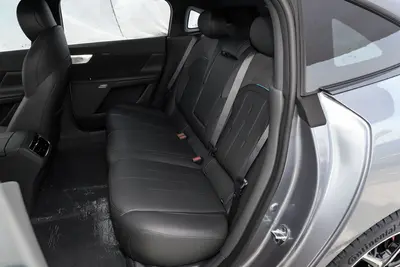 2025款 eπ007 纯电版 550km 后驱Pro巡航版空间