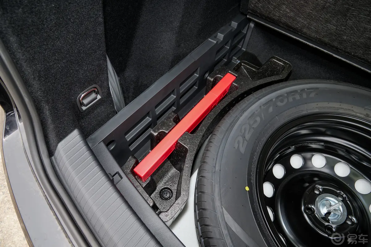 途昂途昂X 380TSI 出众版随车工具