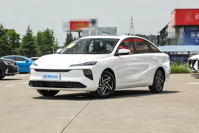 2025款 荣威D6 450km 优享版外观
