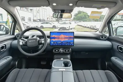 2025款 AION UT 330km 星辉版内饰