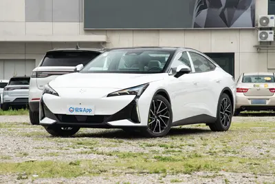 2025款 极狐 阿尔法S5 708MAX 前驱200kW外观