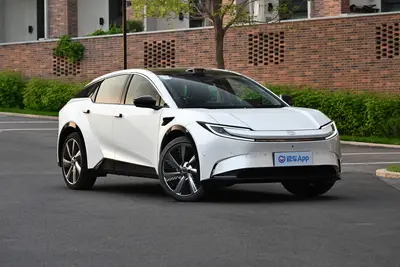 2025款 丰田bZ5 550km PRO智行版外观
