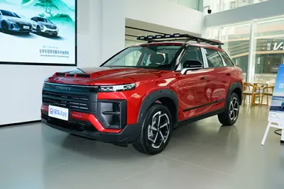 2025款 探索06 1.6T 四驱发现版外观