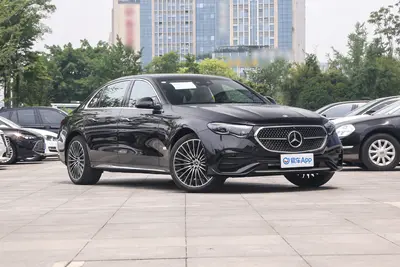 2025款 奔驰E级 改款 E 300 L 运动尊贵型外观