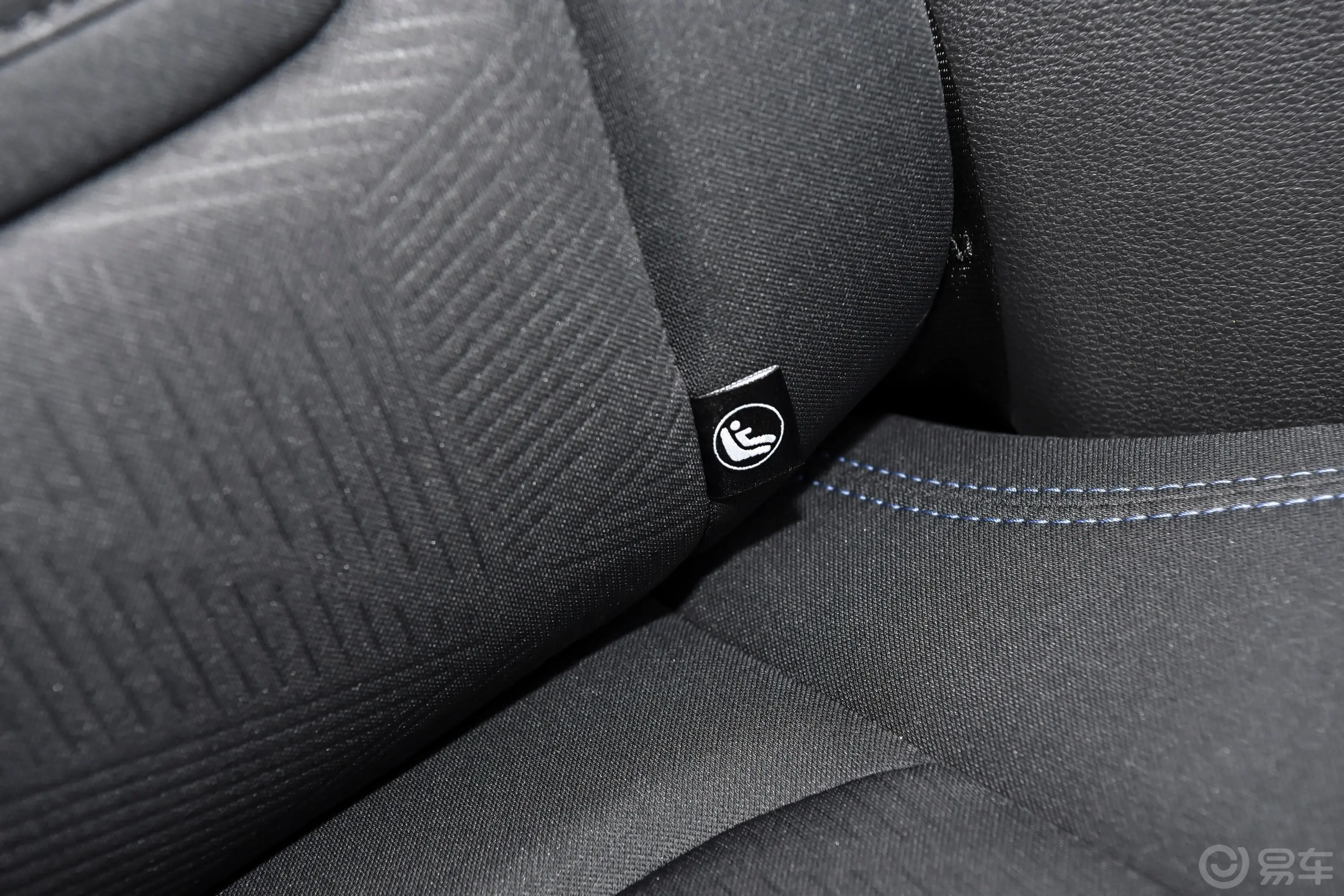 领睿EcoBoost 170 心动型儿童座椅接口