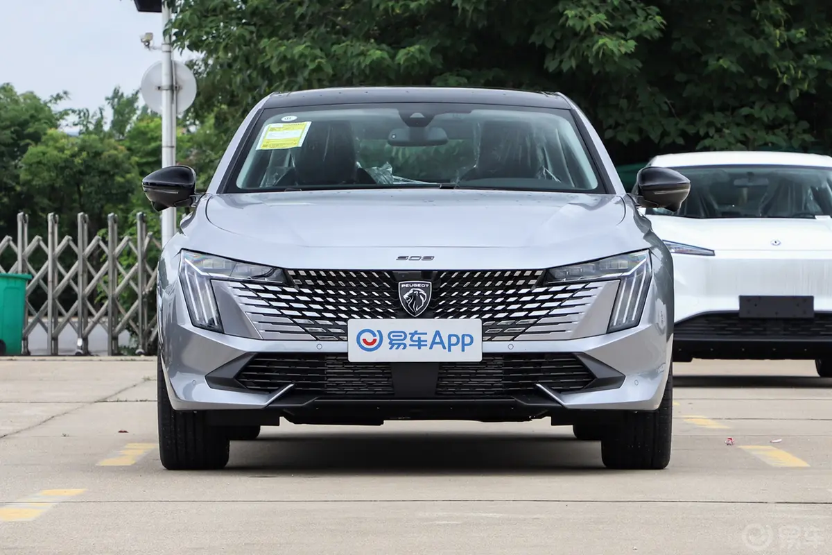 标致508L400THP 驭享旗舰版正前水平