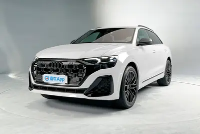 2024款 奥迪Q8 55 TFSI quattro 尊享动感型外观