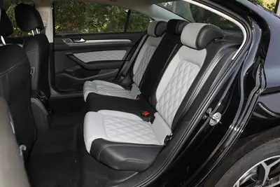 2025款 迈腾 改款二 众享版 280TSI 豪华型空间