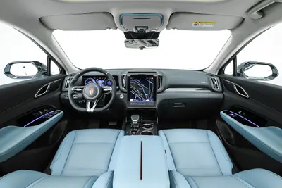 2025款 红旗HS3 PHEV 1.5T 117km 劲为PLUS版内饰