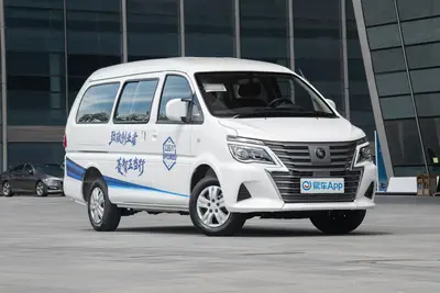 2025款 菱智新能源 增程版 110km 舒适型 7座外观