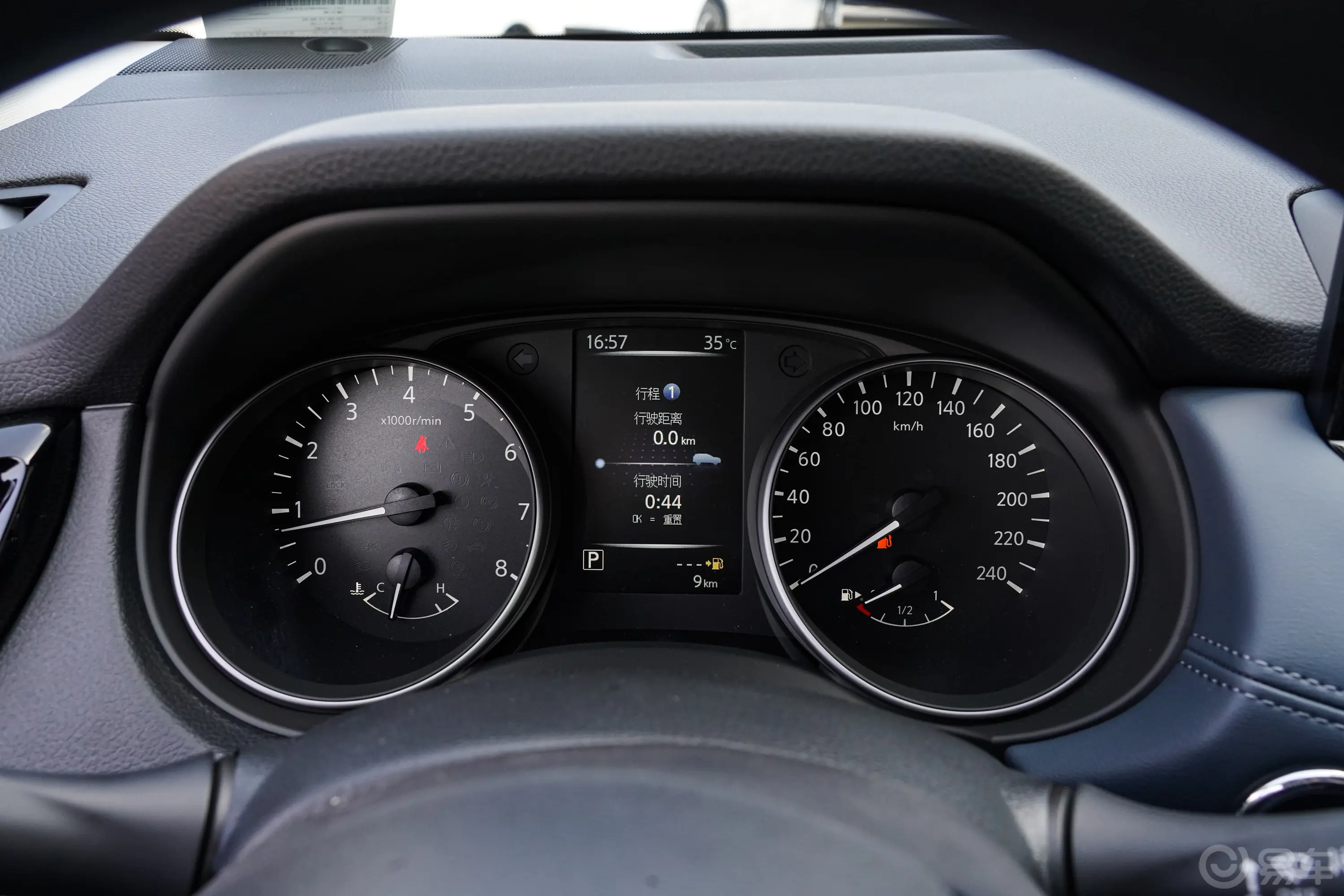 逍客改款 荣誉版 2.0L XV 真心版主驾驶位