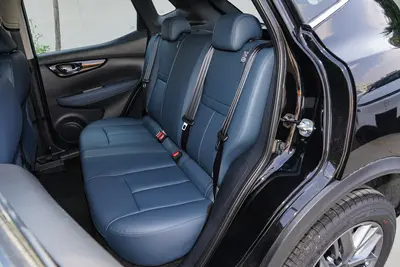 2025款 逍客 改款 荣誉版 2.0L XV 真心版空间