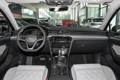 2025款 迈腾 改款三 众享版 280TSI 豪华型内饰