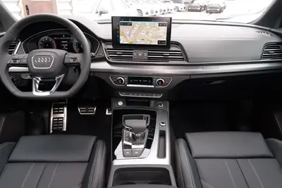 2025款 奥迪Q5L Sportback quattro45周年典藏版 40 TFSI 时尚型内饰
