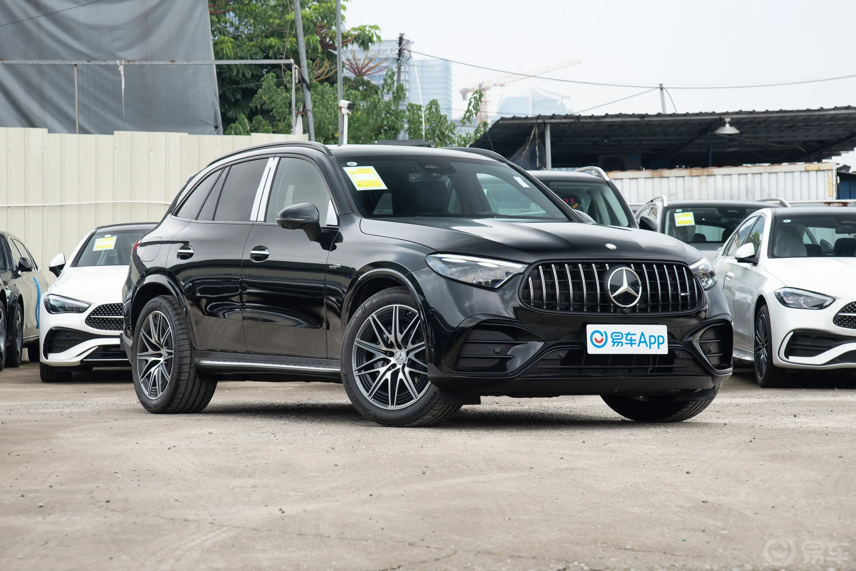 奔驰GLC AMG改款 AMG GLC 43 4MATIC侧前45度车头向右水平