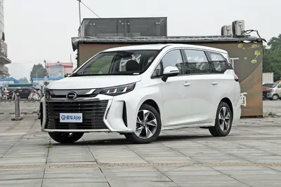 2025款 传祺M6 MAX 270T 豪华版外观