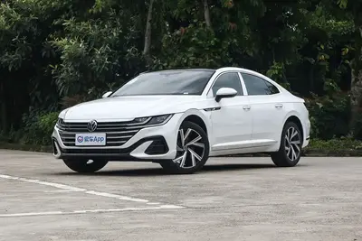 2025款 一汽-大众CC 改款 众享款 330TSI 炫目版外观