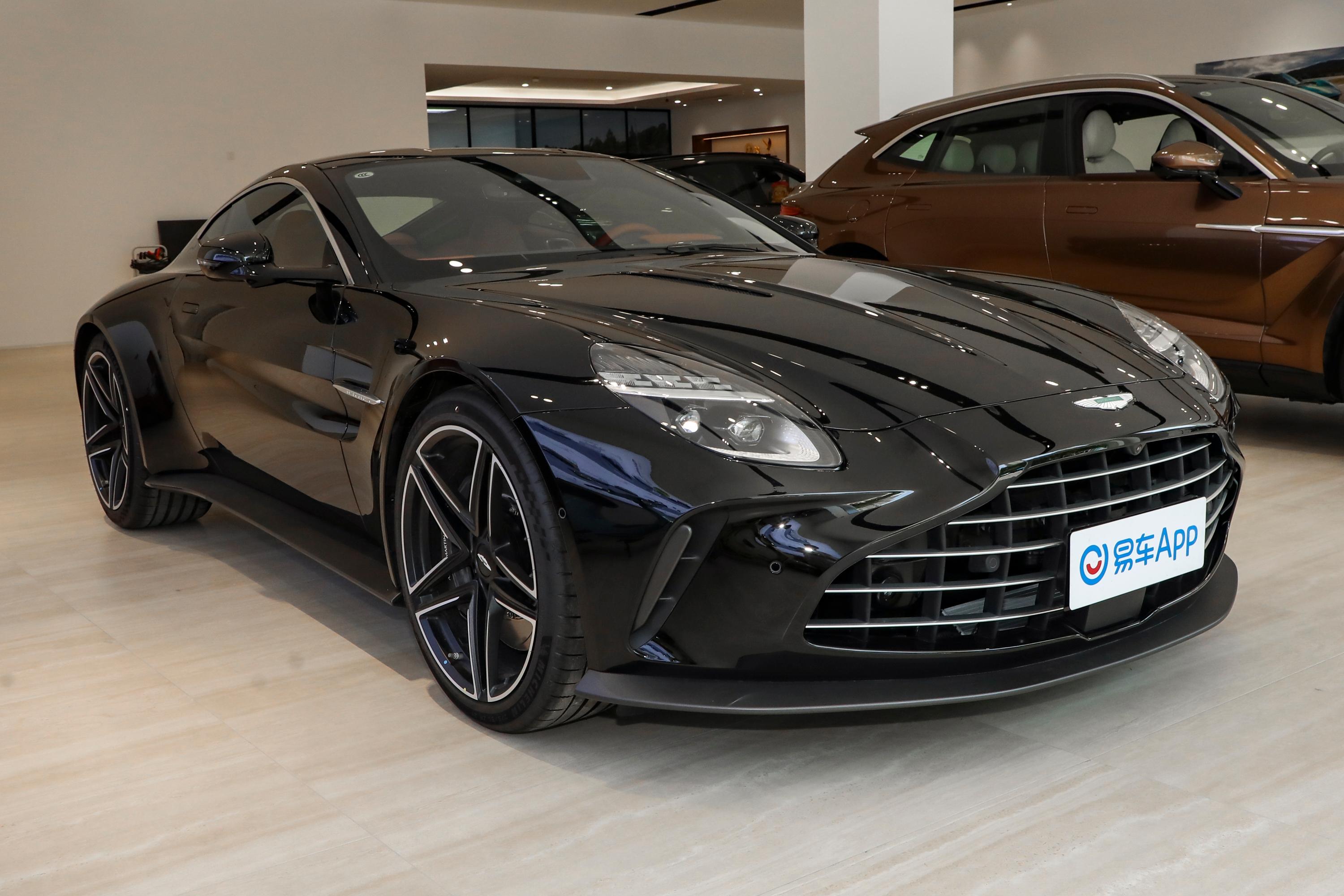 【V8 Vantage4.0T V8 Coupe侧前45度车头向右水平图片-汽车图片大全】-易车