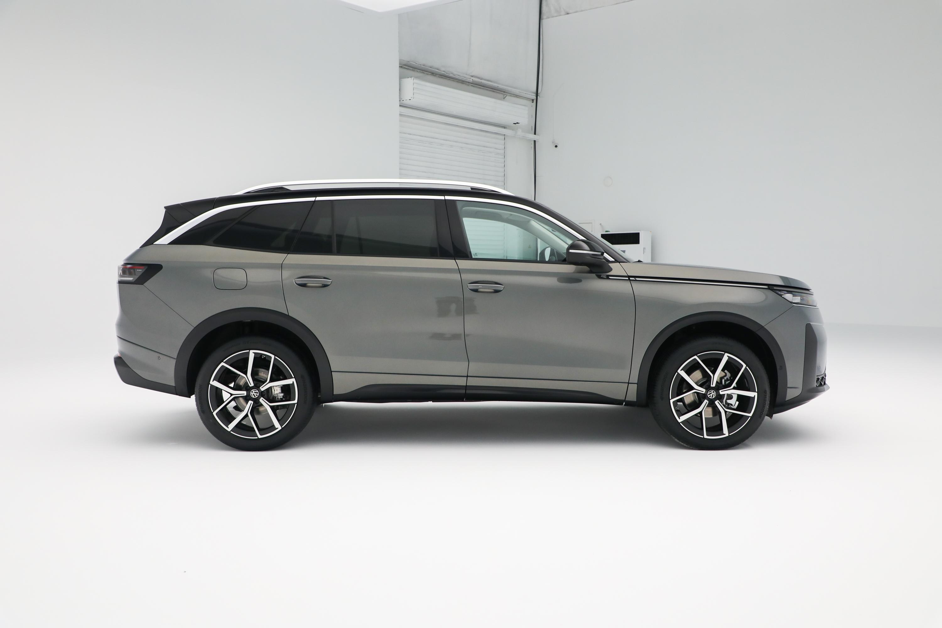 【揽巡450TSI 四驱R-Line至尊版正侧车头向右水平图片-汽车图片大全】-易车