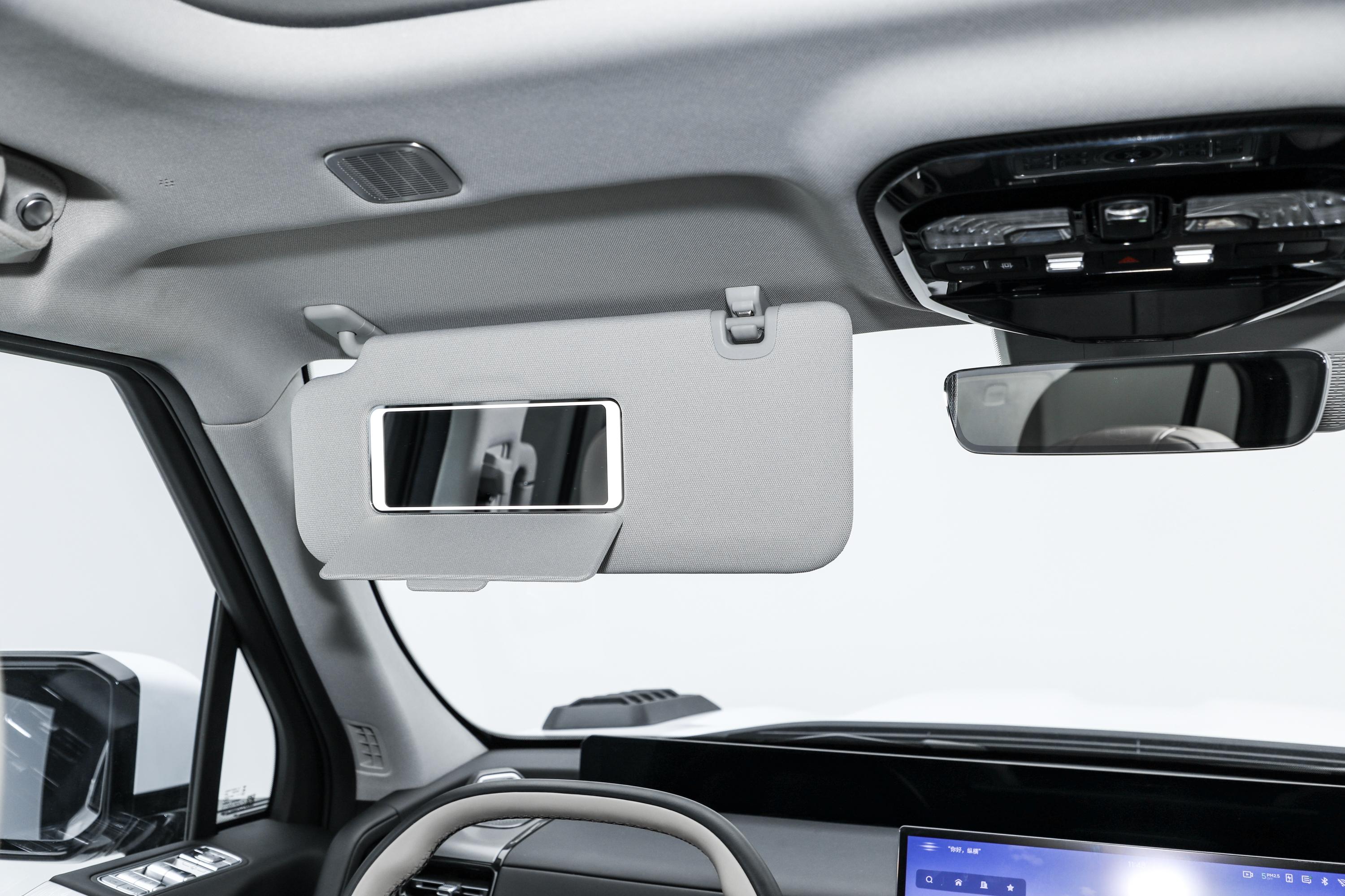 【纵横G7002.0T 120km 顶火鸣镝版 5座驾驶位遮阳板图片-汽车图片大全】-易车