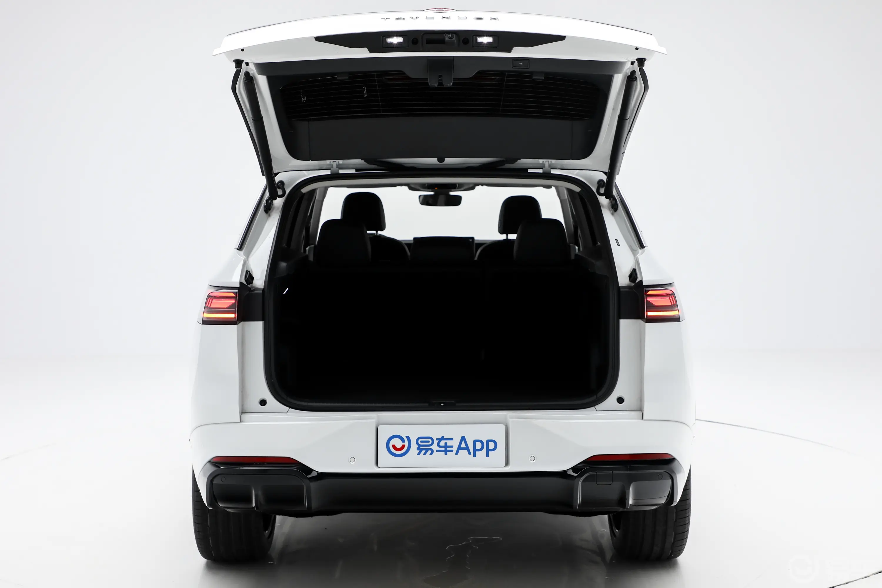 【揽巡中期改款 450TSI 四驱R-Line高配版后备厢图片-汽车图片大全】-易车