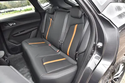 2026款 长安UNI-Z 1.5T 500Bar PRO空间