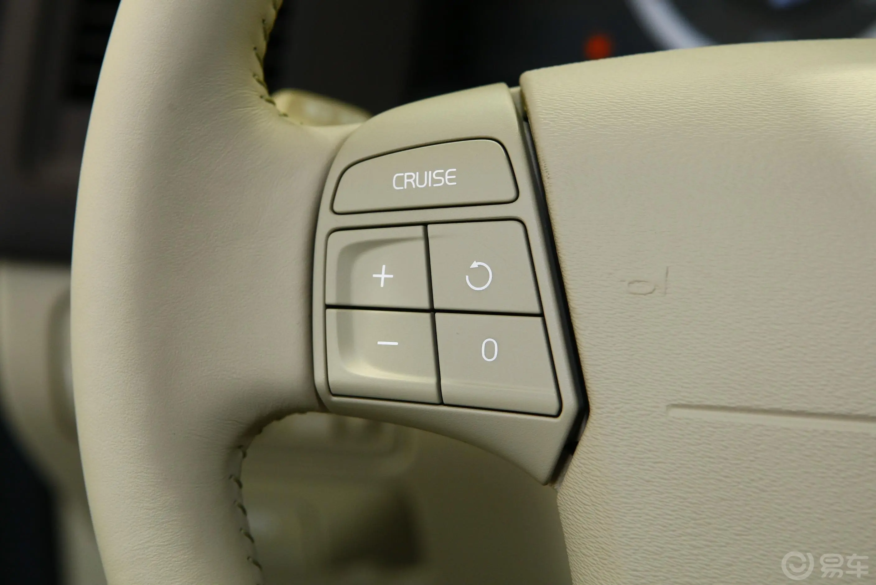 沃尔沃XC60(进口)T6 AWD 智雅版巡航定速控制开关