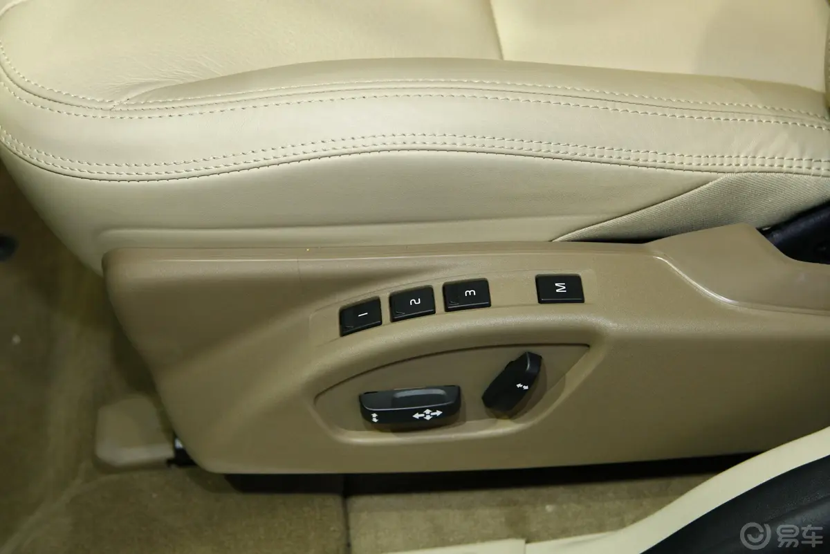 沃尔沃XC60(进口)T6 AWD 智雅版座椅记忆键