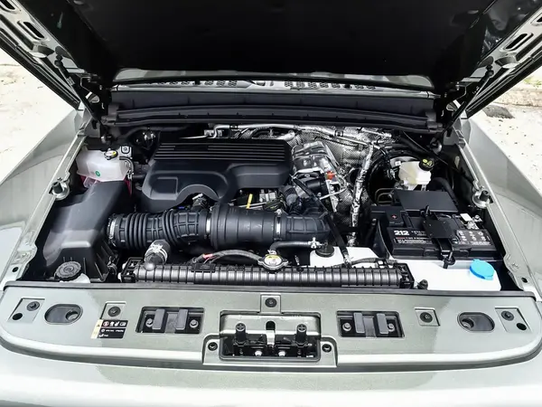 1400x0_1_q95_autohomecar__Chtk2WbBwHiAI5BmAB1pM5Cn5_w093